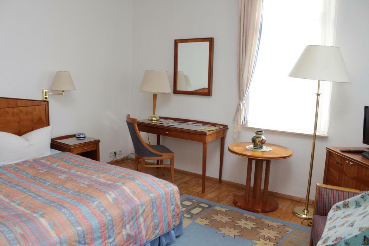 Weinkeller Woelk Hotel Naumburg  Bagian luar foto