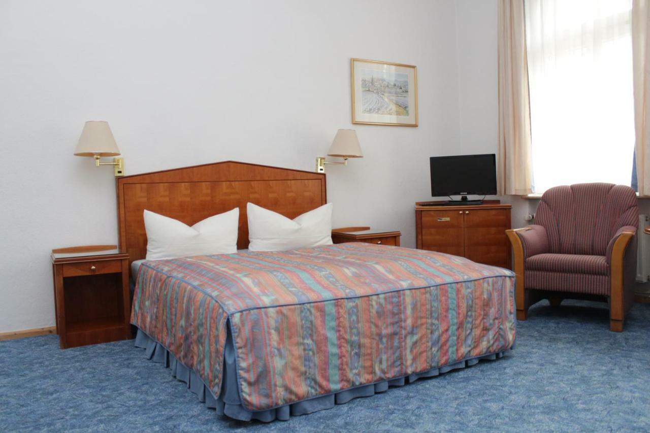 Weinkeller Woelk Hotel Naumburg  Bagian luar foto