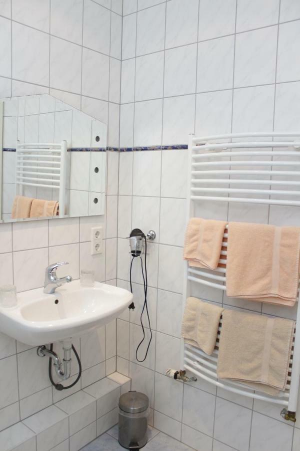Weinkeller Woelk Hotel Naumburg  Bagian luar foto